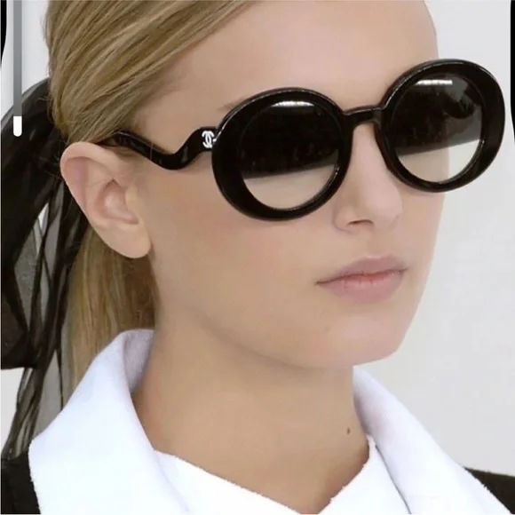 Chanel 2007 Runway Half Tint Sunglasses 5018 Chanel Acetate CC Mod Sunglasses S5018 Black 172941  main image 2